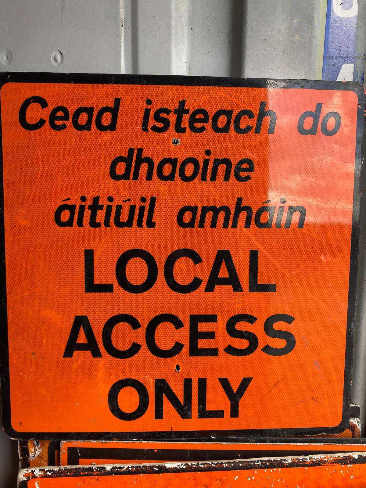 Local Access Only Traffic Management Sign 600x600mm Dibond flat plate with class 2 reflective - PD 034