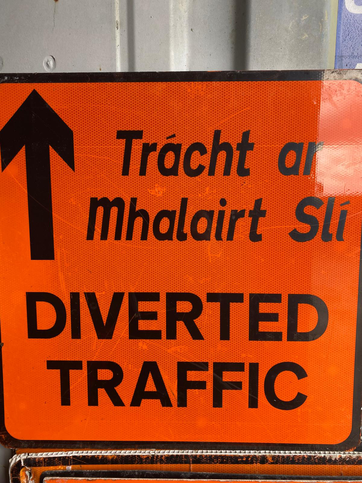Diverted Traffic Straight Ahead signs 600x600mm Dibond flat plate with class 2 reflective - WK091